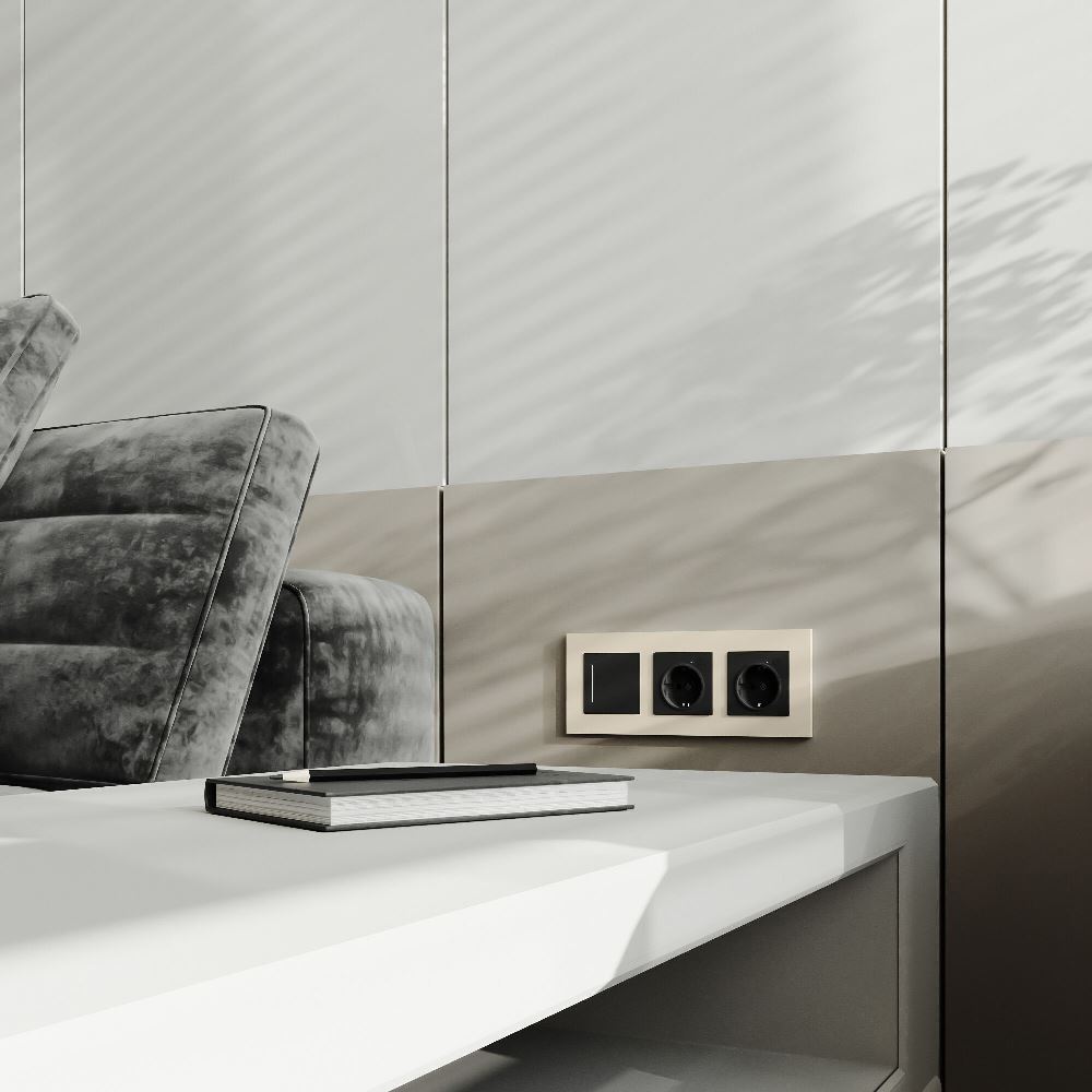 Рамка из поликарбоната Werkel Slab на 3 поста Айвори W0032962 — изображение 2