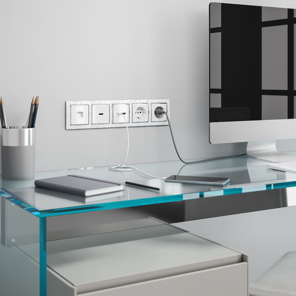 Рамка из поликарбоната Werkel Snabb на 5 постов Белый / Хром W0051901 — изображение 2